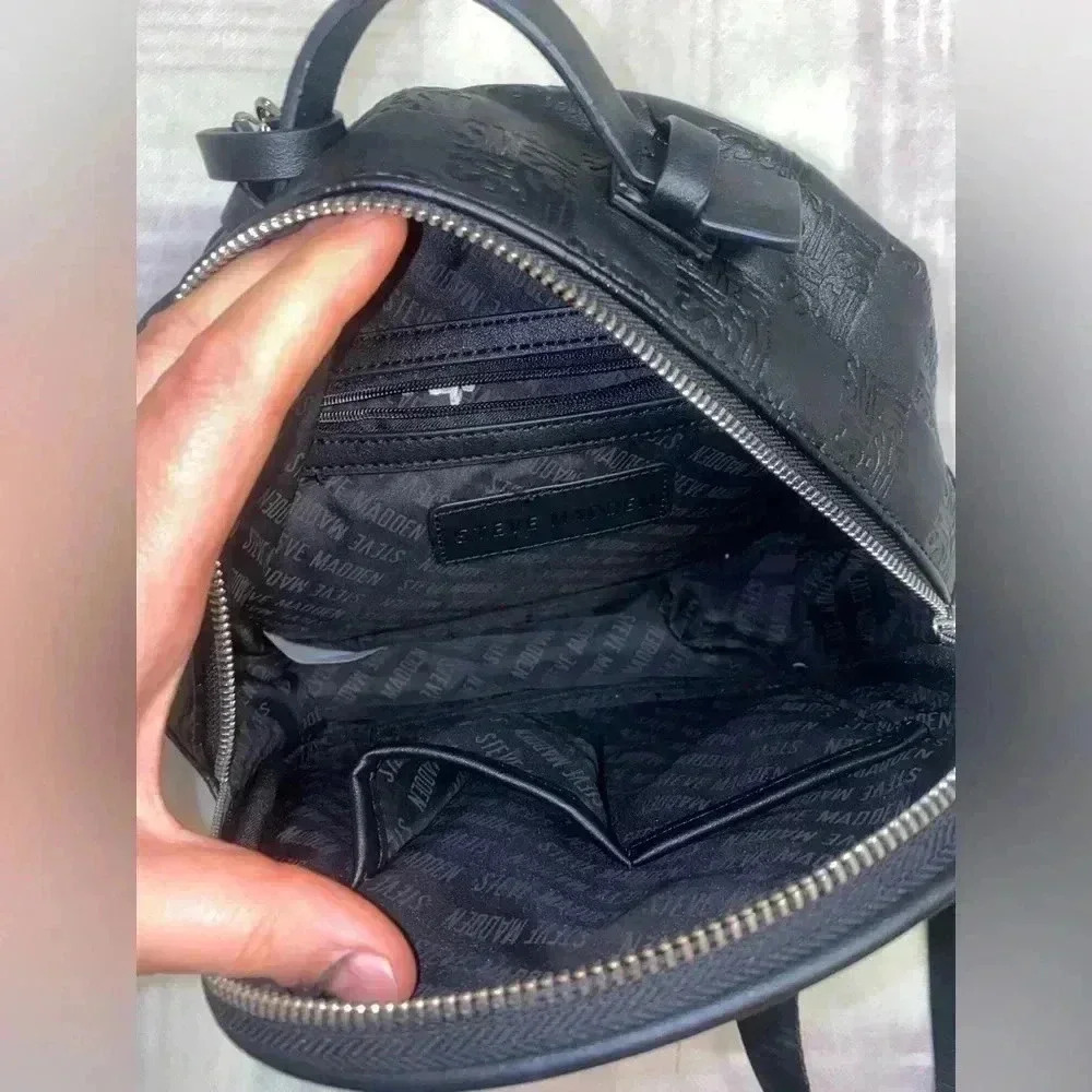 Steve Madden Backpack  🎒 new condition - Picture 6 of 7